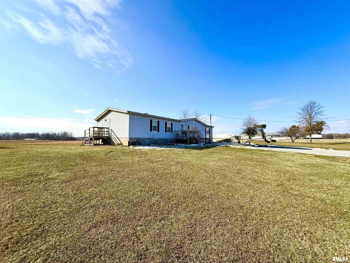 884 Spring Dr., Murphysboro, IL 62966