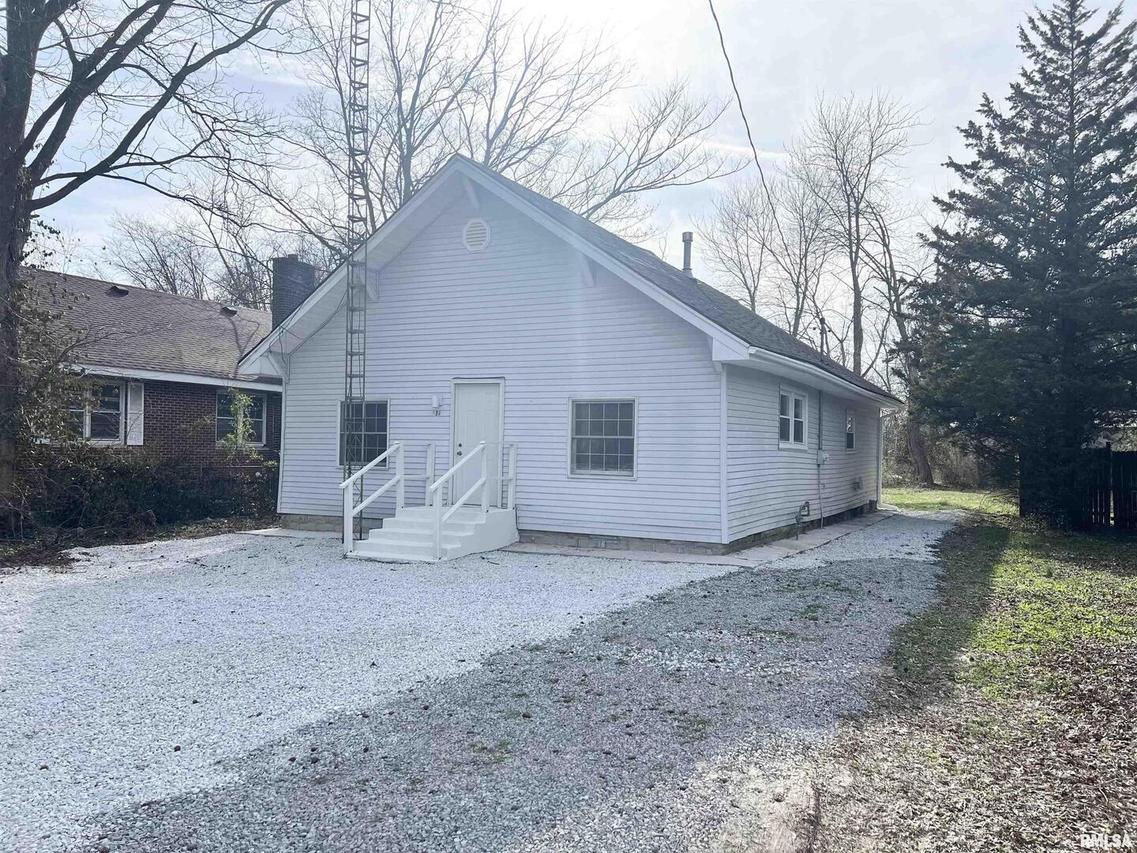 406 S Meadow St., Royalton, IL 62983