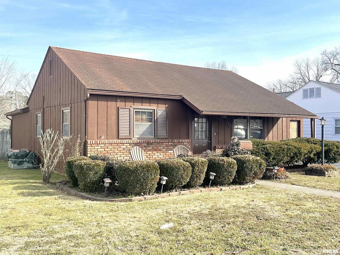 918 Keough Dr., Murphysboro, IL 62966