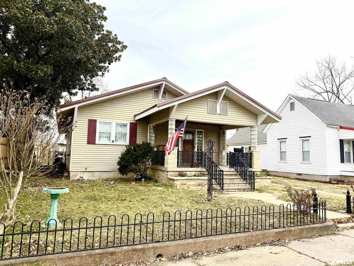 113 S 18th St., Herrin, IL 62948