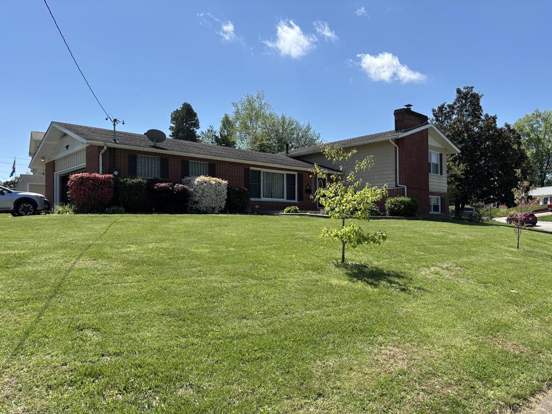 217 Apple Ln., Anna, IL 62906