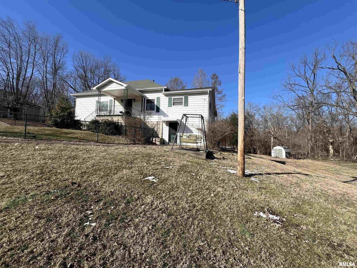 822 N 10th St., Mt Vernon, IL 62864