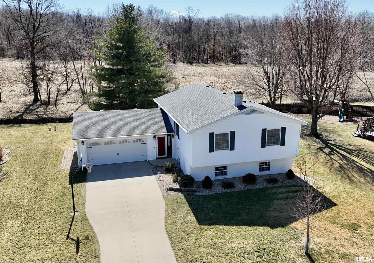 4415 Woodglen Ln., Mt Vernon, IL 62864