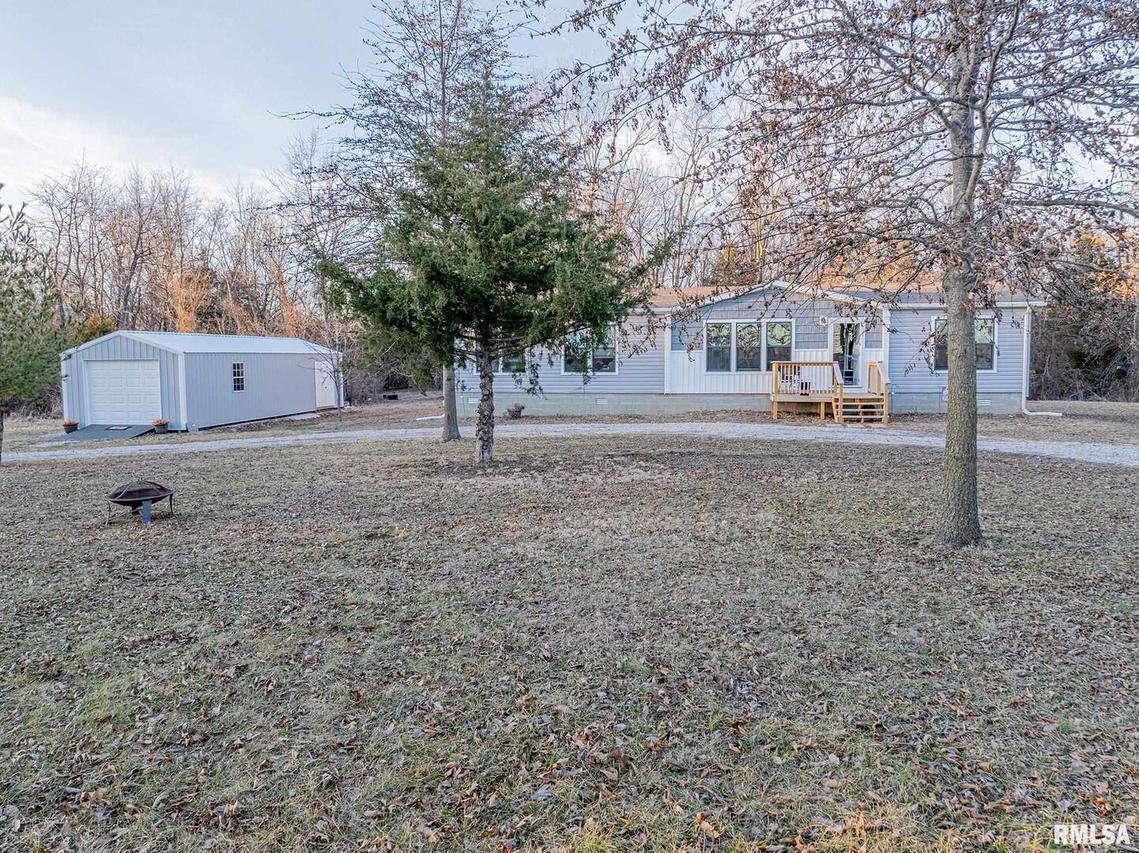 21065 State Route 161, Centralia, IL 62801