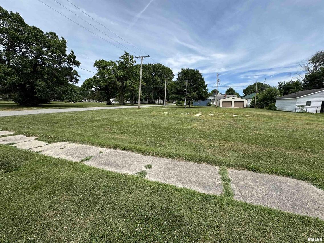 635 N Beech St., Centralia, IL 62801