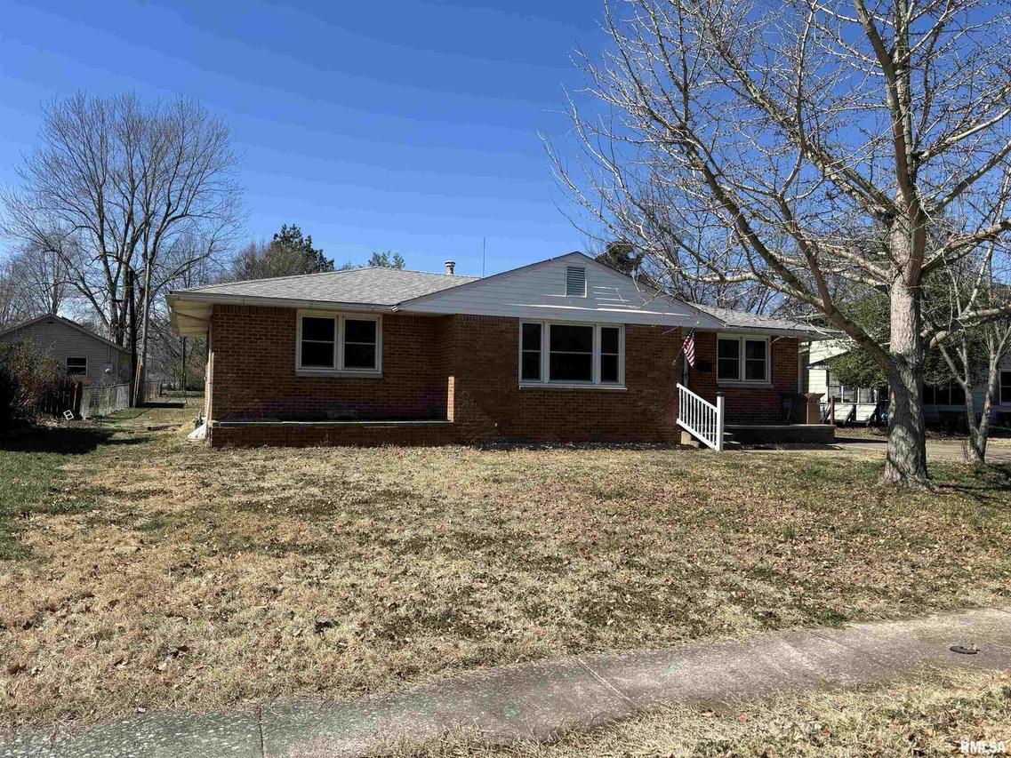 213 Dorris Dr., Metropolis, IL 62960