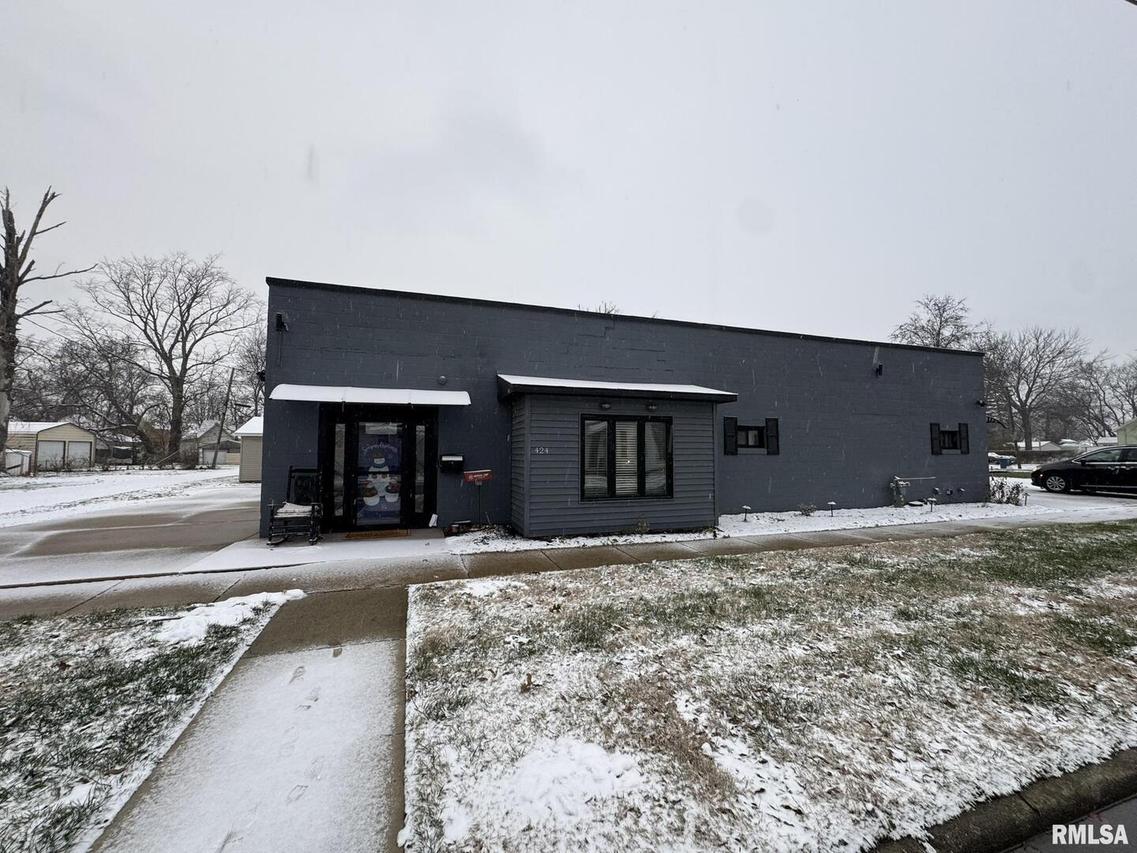 424 N College St., Centralia, IL 62801