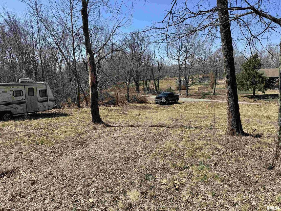 2260 N Lick Creek Rd., Goreville, IL 62939