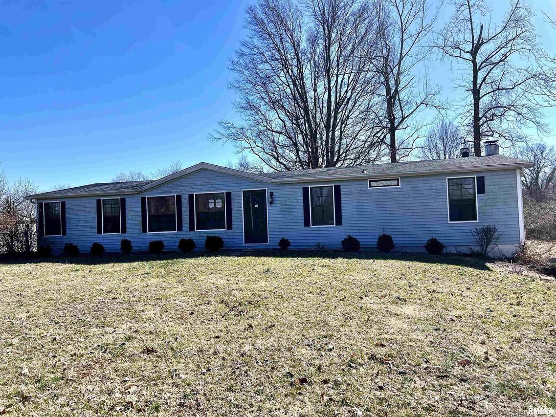 426 Cook Ave., Jonesboro, IL 62952