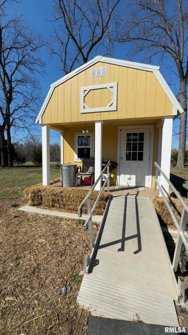 10555 Stotlar Rd., Herrin, IL 62948