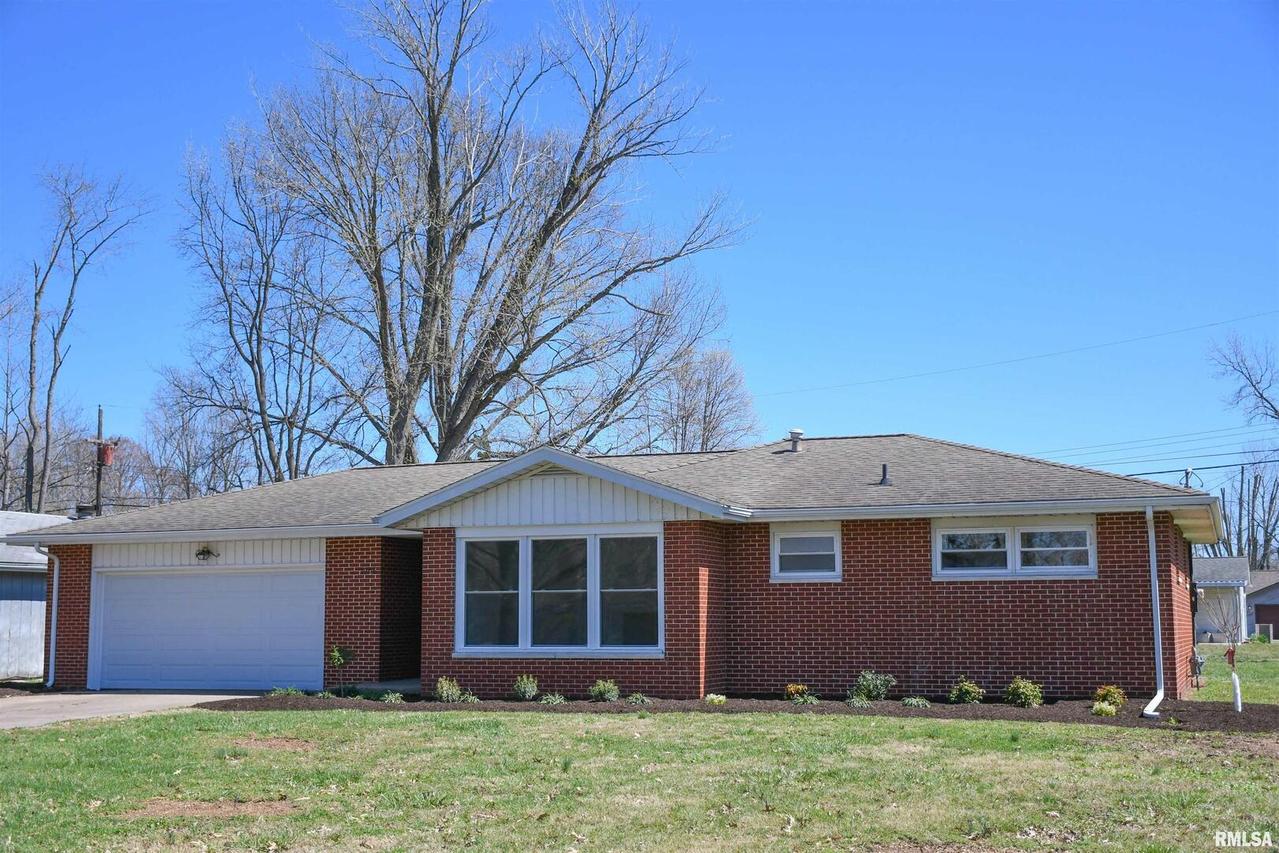 1006 Steven Ln., Murphysboro, IL 62966