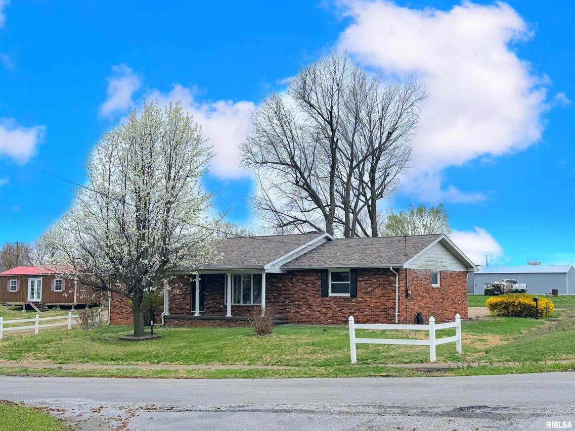 101 S 22nd St., Herrin, IL 62948