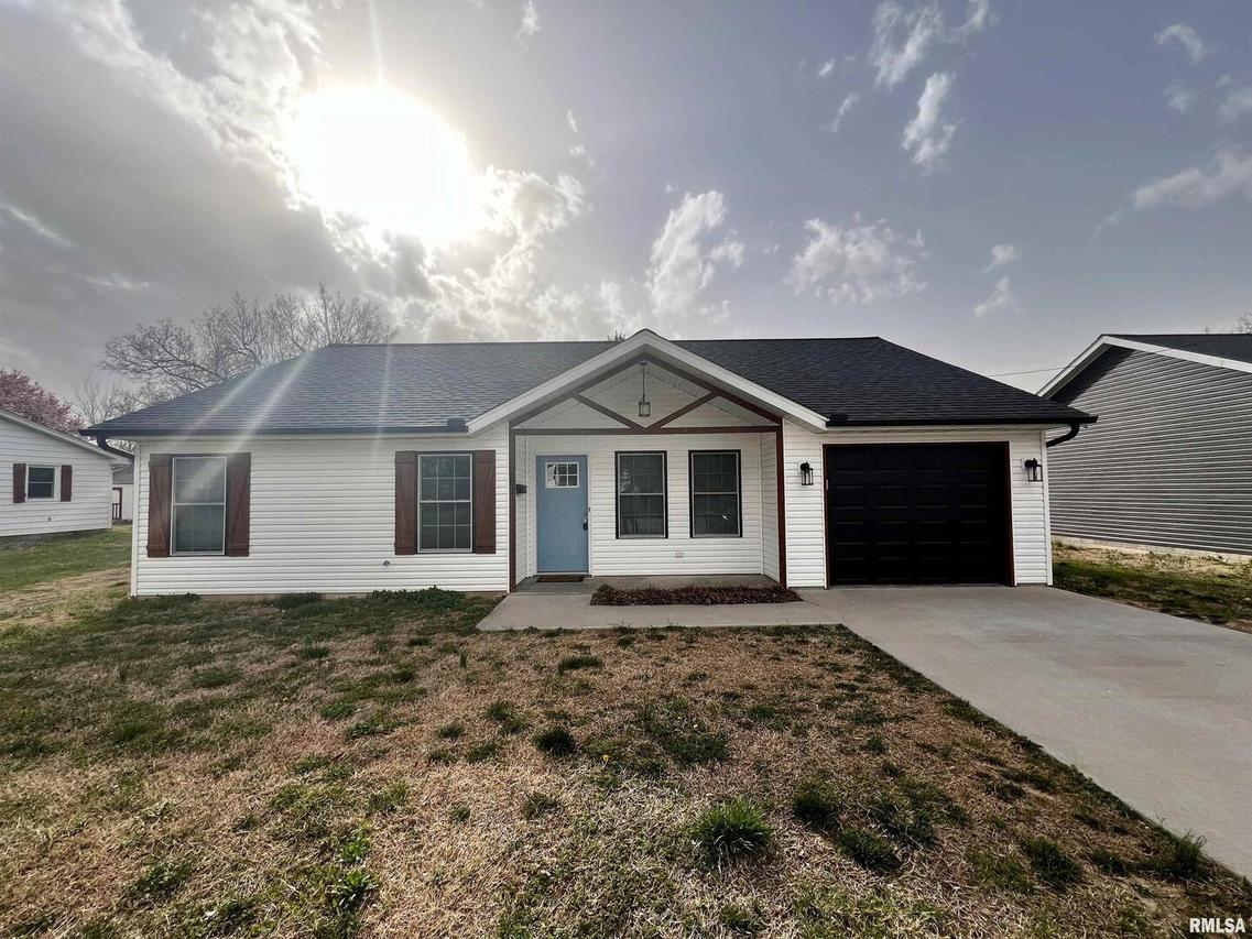 503 Missouri Ave., Carterville, IL 62918