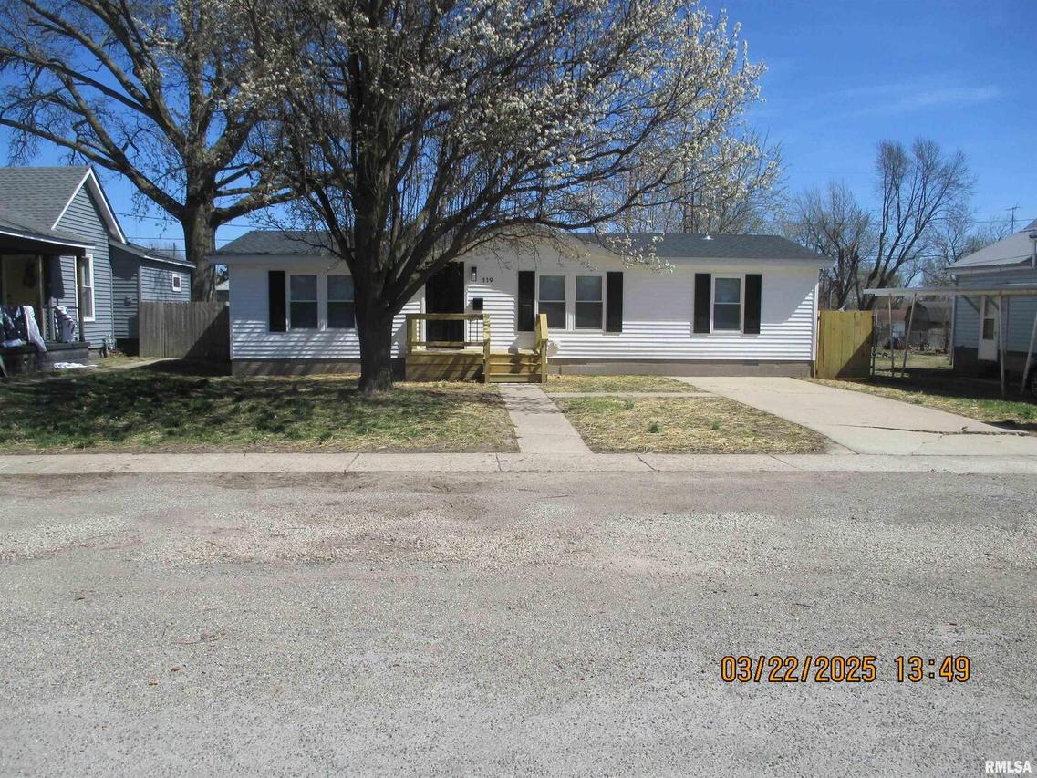119 N Douglas St., Centralia, IL 62801