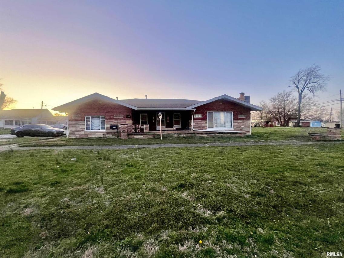 901 Vienna St., Metropolis, IL 62960