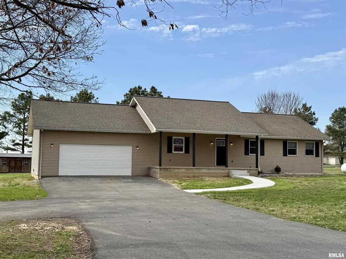 56 Woodland Dr., Metropolis, IL 62960