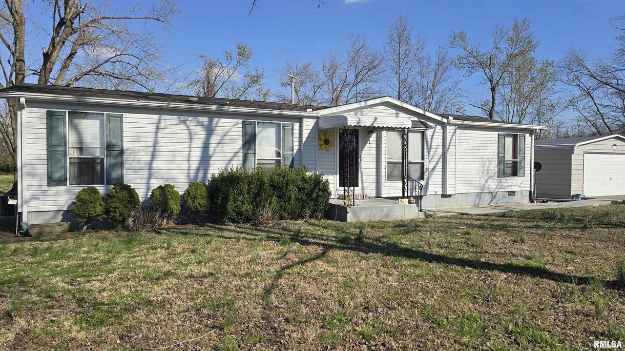 3110 Devillez Rd., Muddy, IL 62965