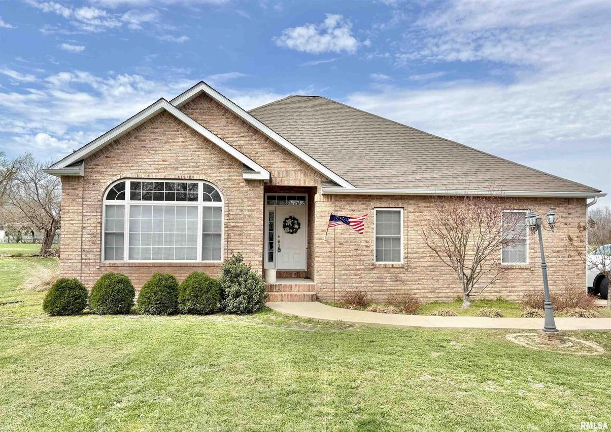 1409 Summer Dr., Herrin, IL 62948