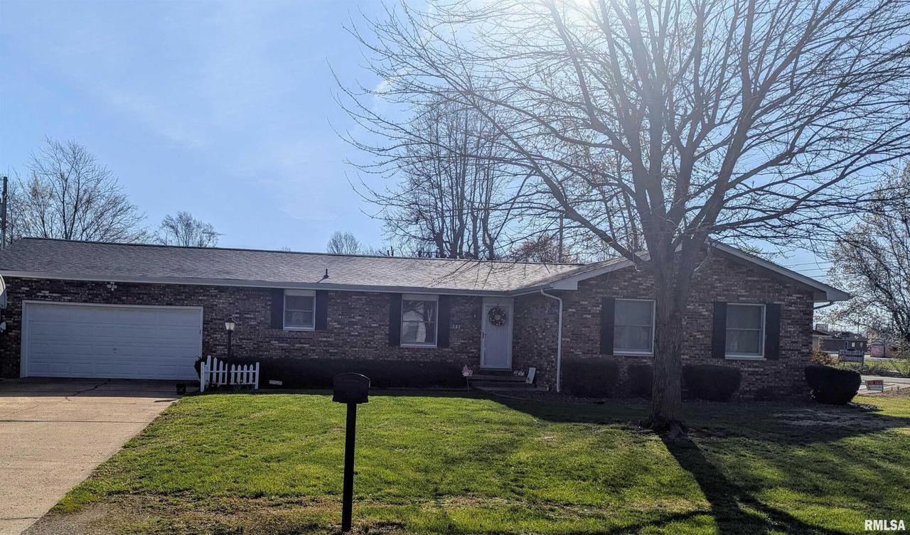 202 N Illinois Ave., West Frankfort, IL 52896