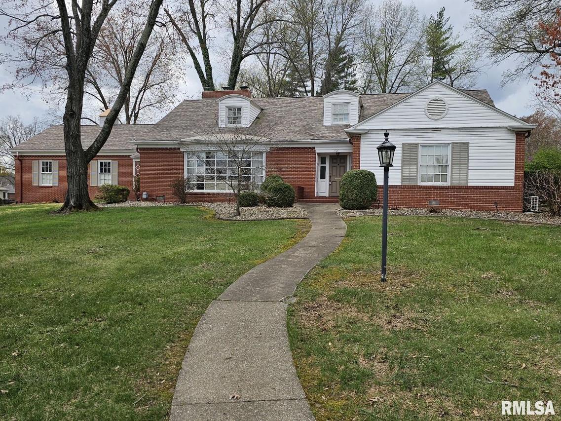 705 Pavey Ave., Mt Vernon, IL 62864