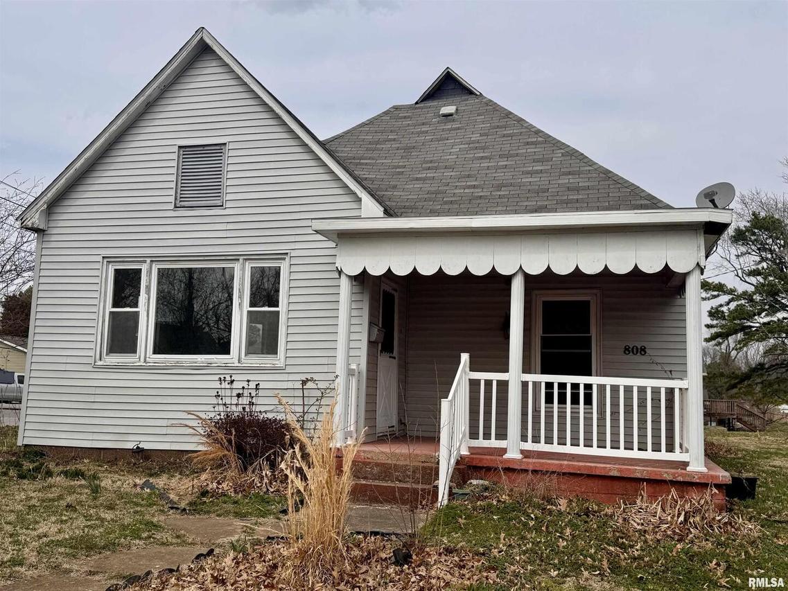 808 W White St., Marion, IL 62959