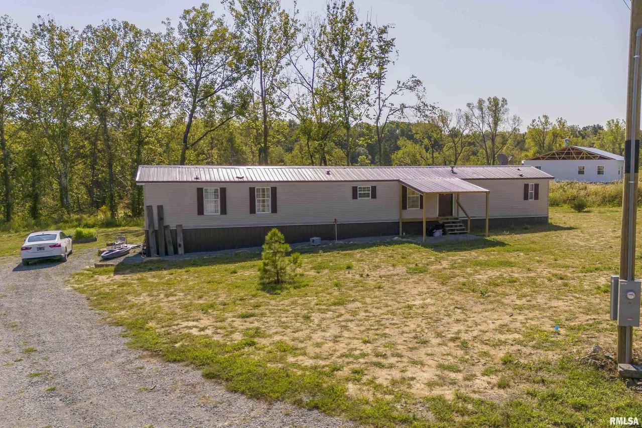 9180 Charlie Birger Ln., Marion, IL 62959