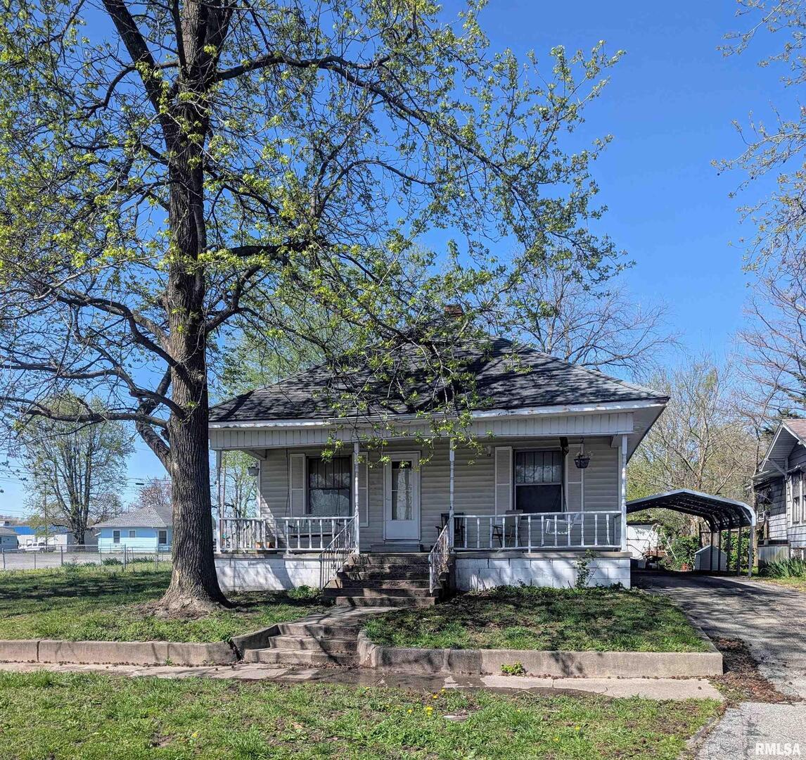 203 N Gardner St., West Frankfort, IL 62896