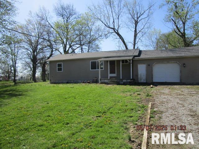 317 E North St., Enfield, IL 62853