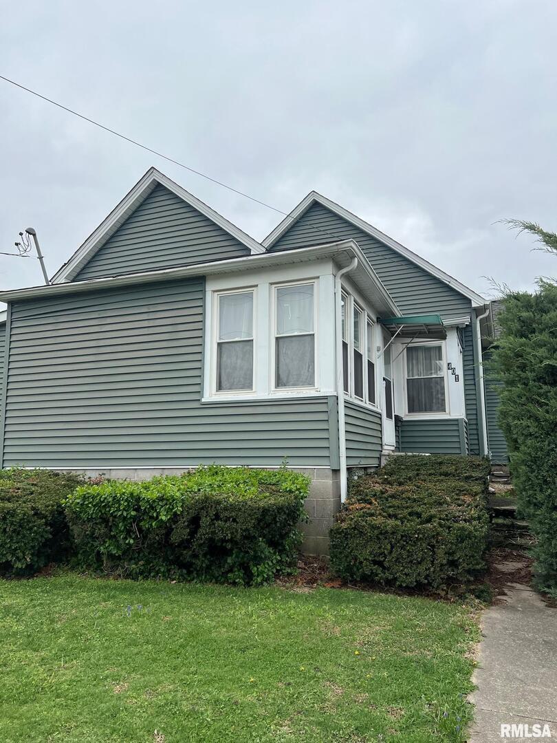 401 S Victor St., Christopher, IL 62822