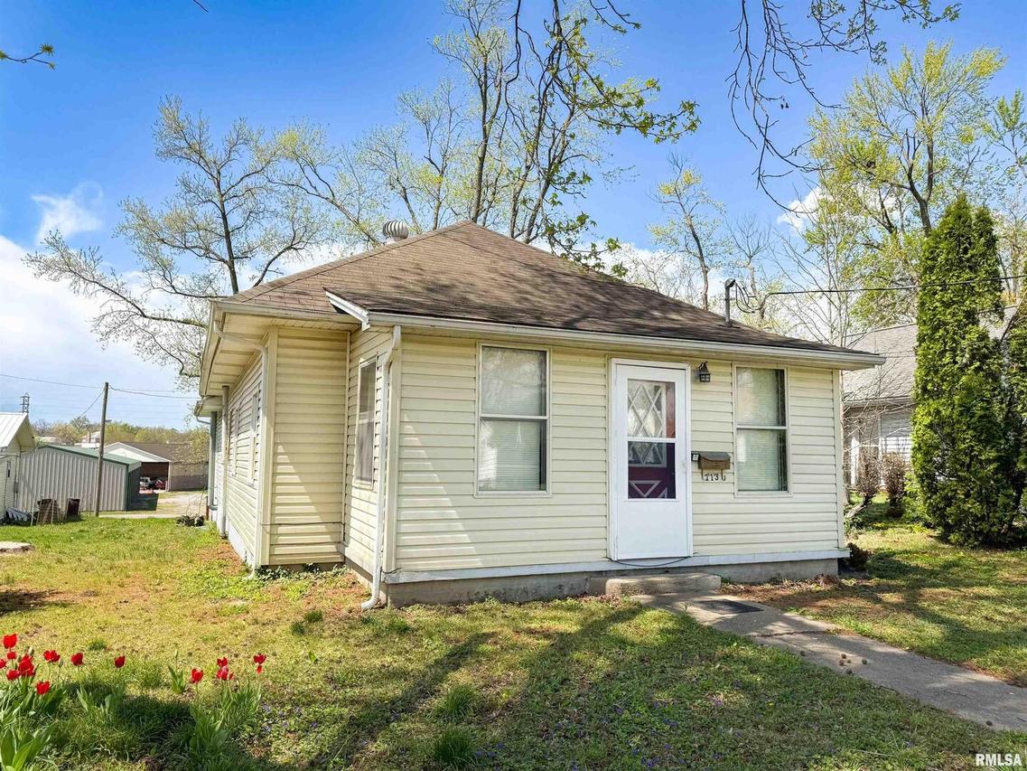 113 Grove Ave., Anna, IL 62906