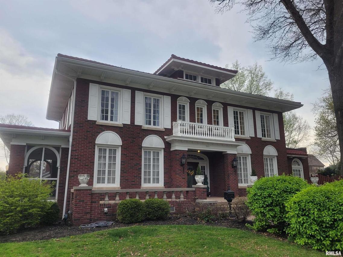 320 N 9th St., Mt Vernon, IL 62864