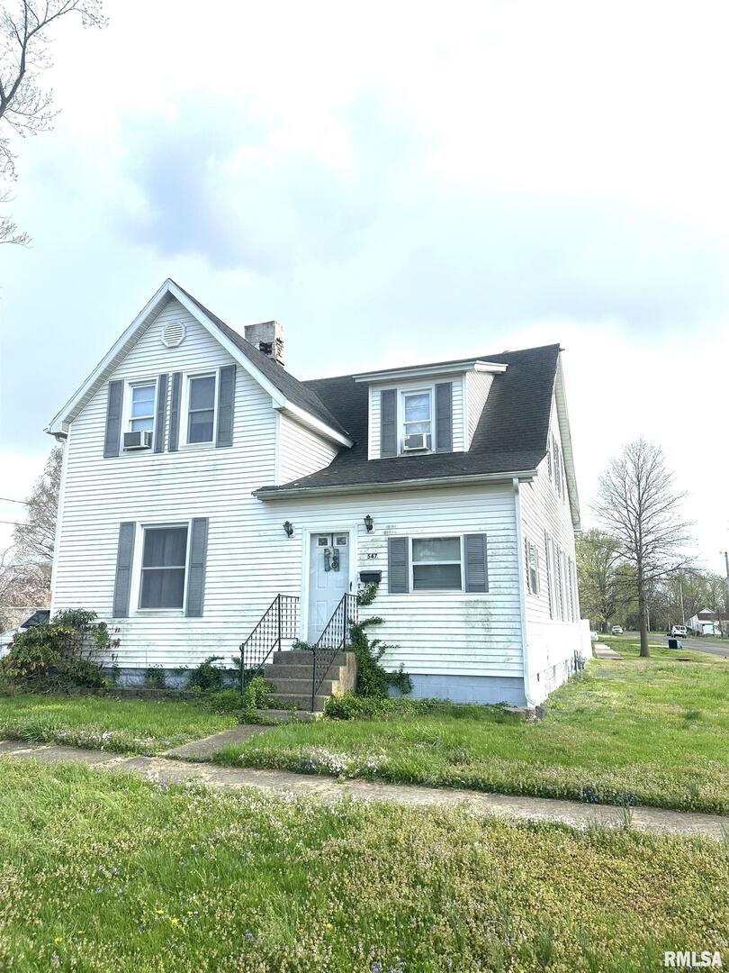 547 W 2nd St., Centralia, IL 62801
