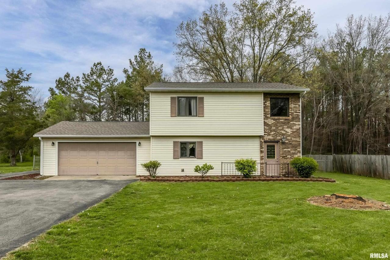 6583 Old Highway 13, Carbondale, IL 62901