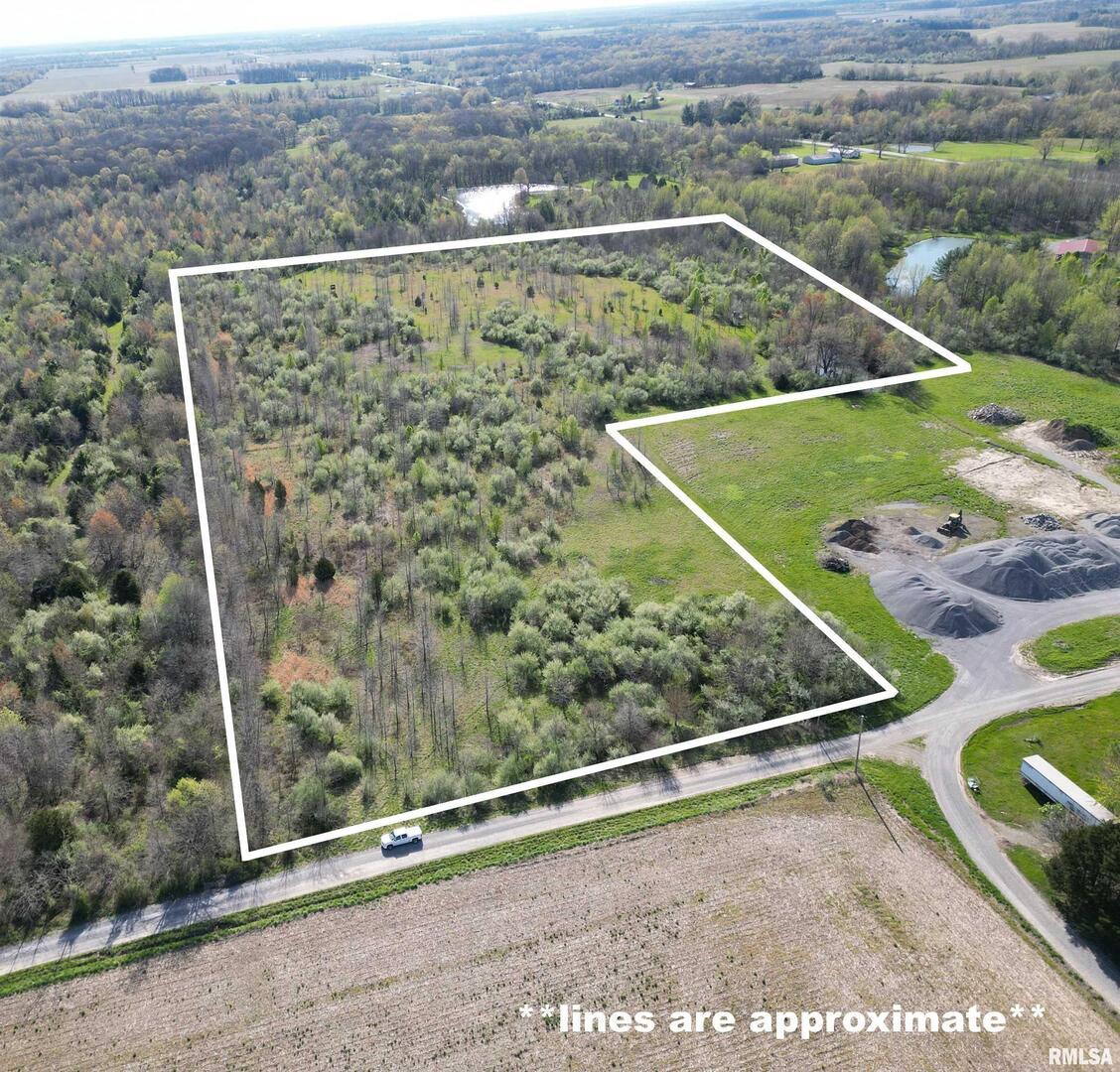 000 E County Road 950 Rd., Cisne, IL 62823