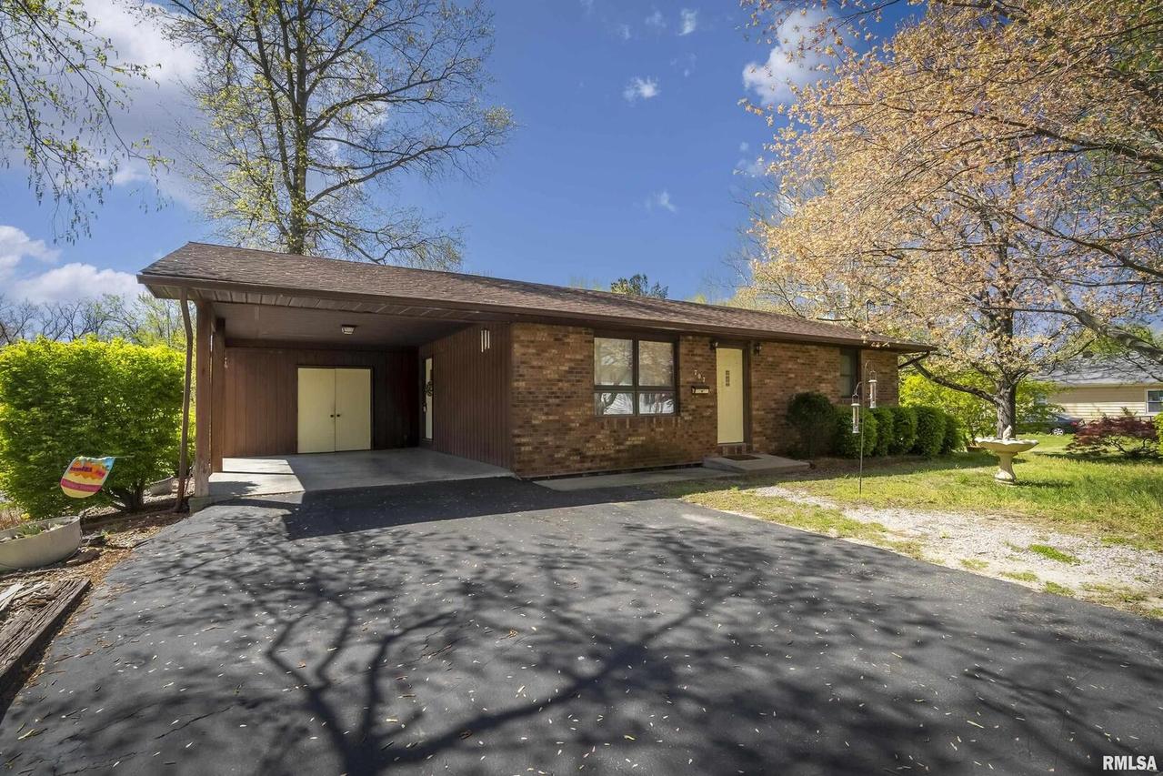 707 Illinois Ave., Murphysboro, IL 62966