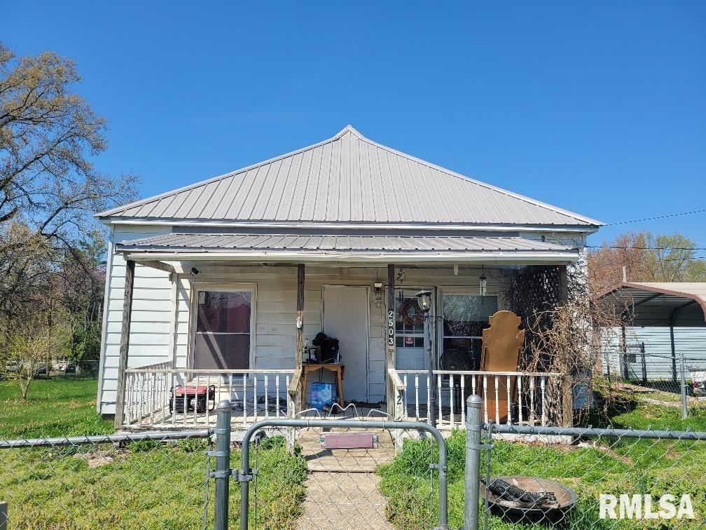 2503 Upchurch St., Eldorado, IL 62930