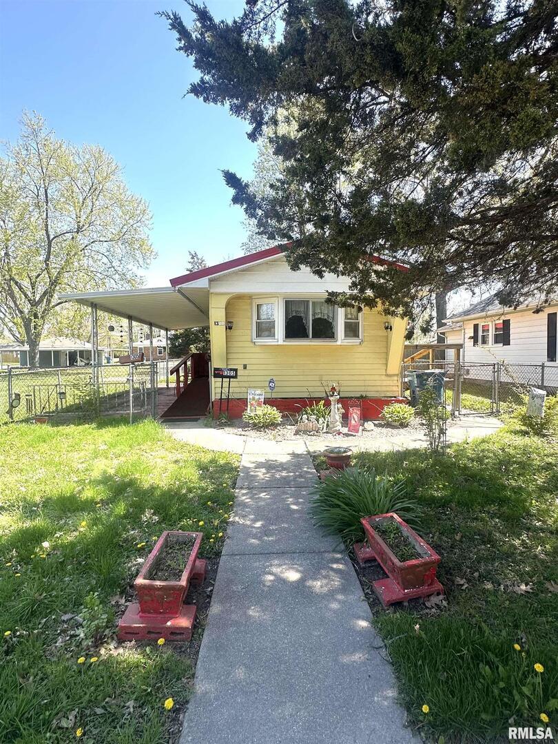 1305 S Maple St., Centralia, IL 62801