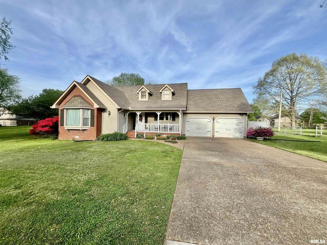 54 James Dr., Metropolis, IL 62960