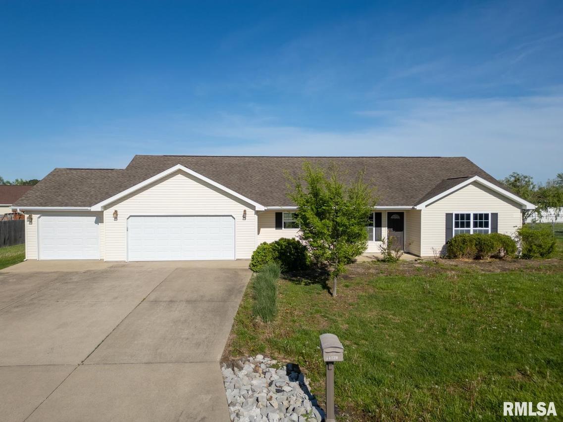 11280 Alta Dr., Carterville, IL 62918