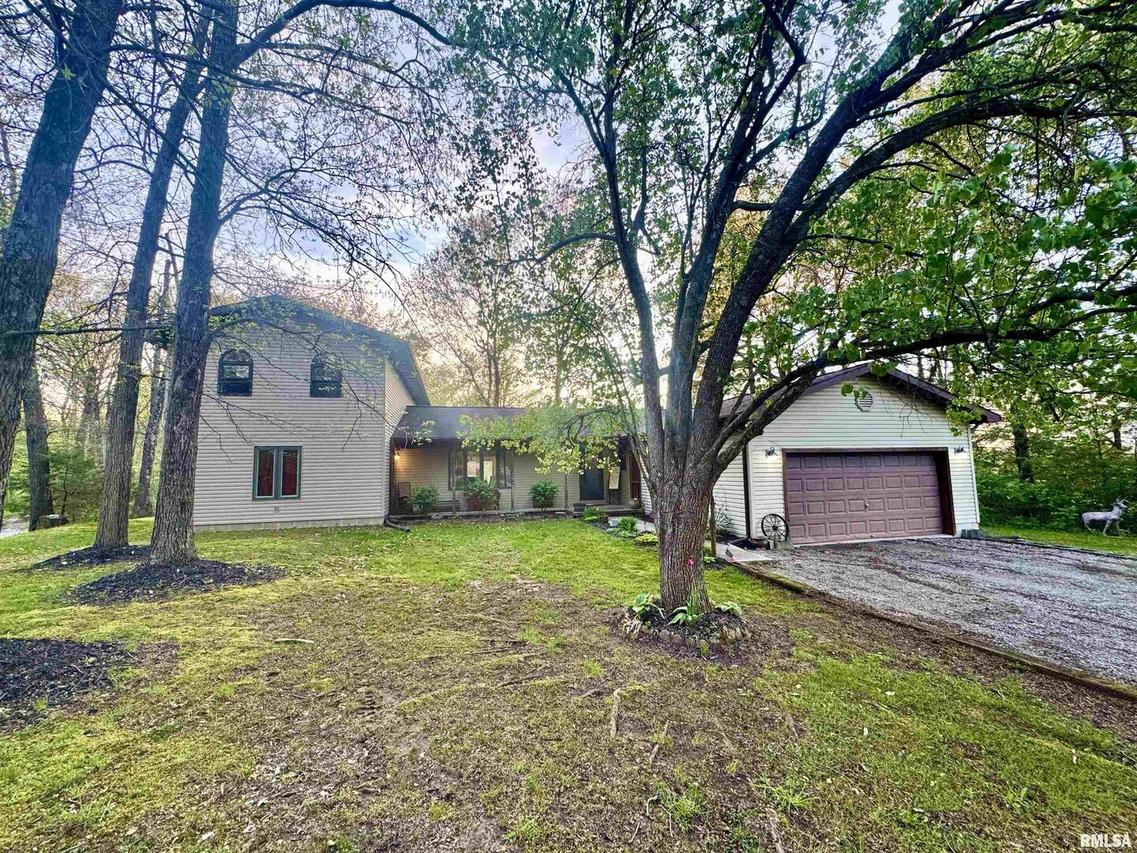 15013 Circle M Rd., Sesser, IL 62884