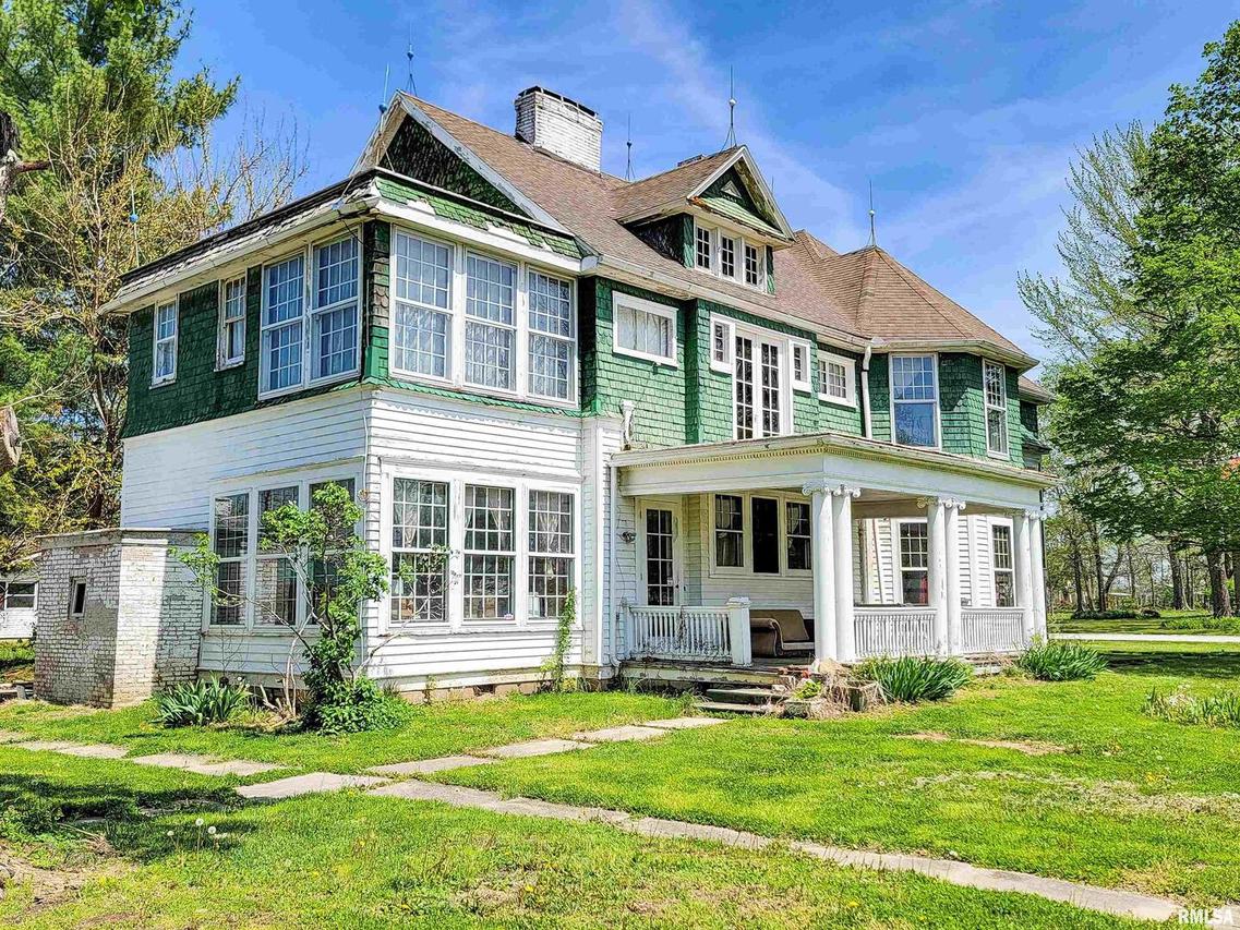 502 Church St., Xenia, IL 62899