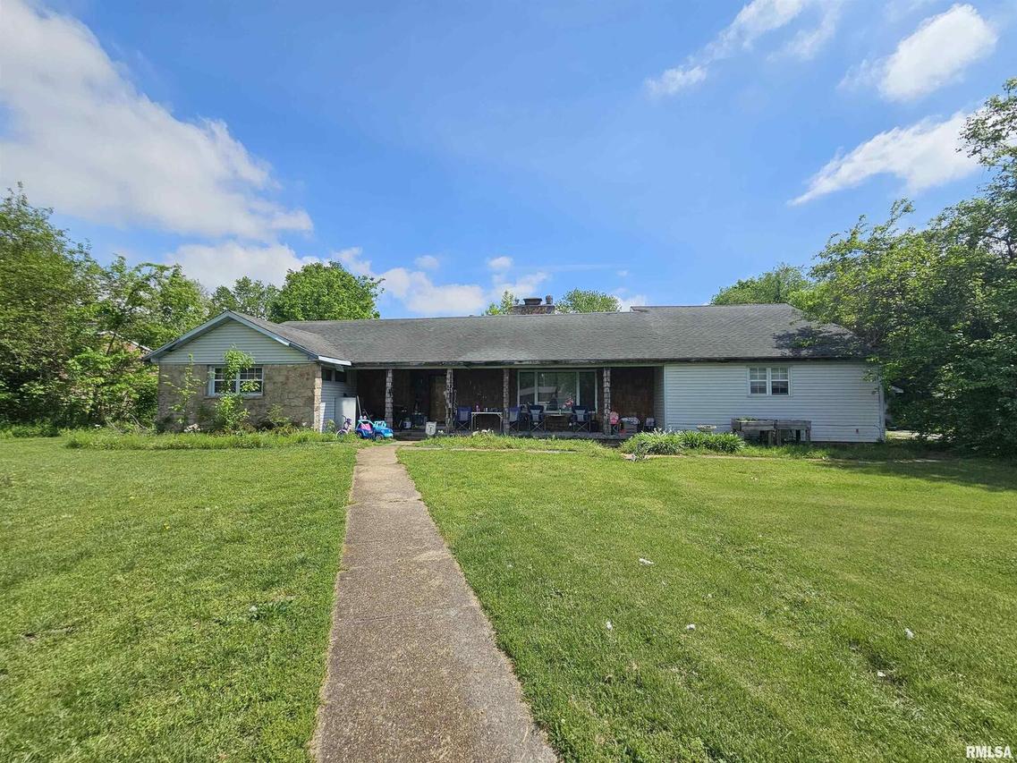 1429 W 10th St., Metropolis, IL 62960