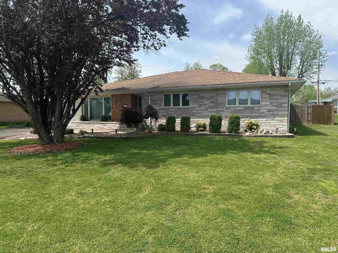 111 Panther Dr., Pinckneyville, IL 62274