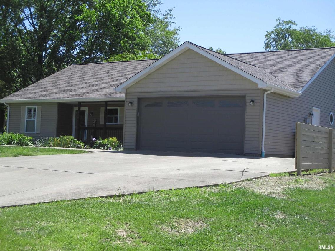 1607 Marion St., Carterville, IL 62918