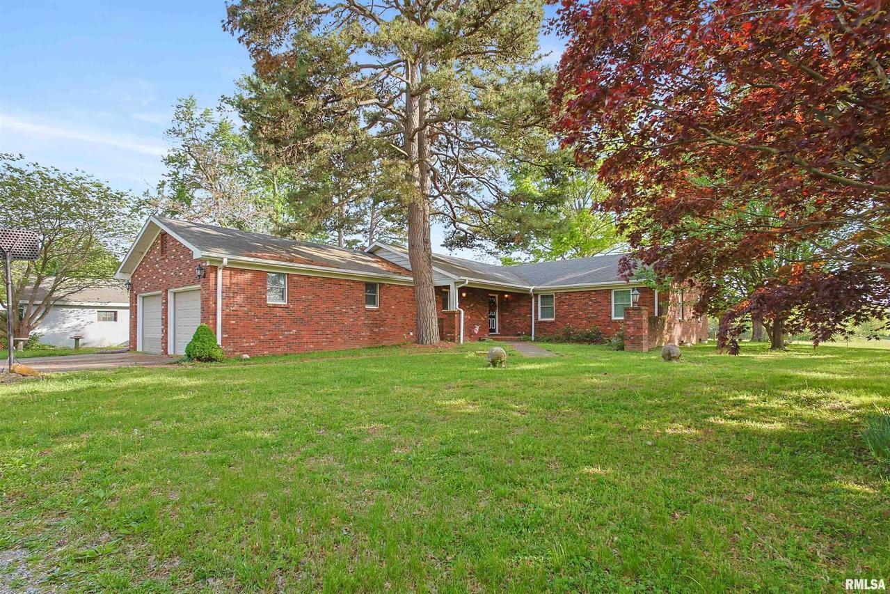 176 Old Highway 13, Carbondale, IL 62902