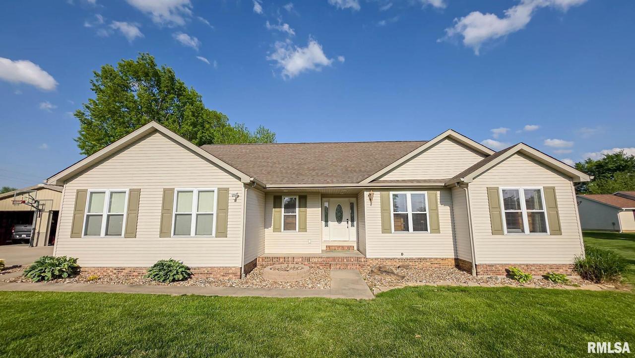 11964 Strawberry Rd., Carbondale, IL 62901