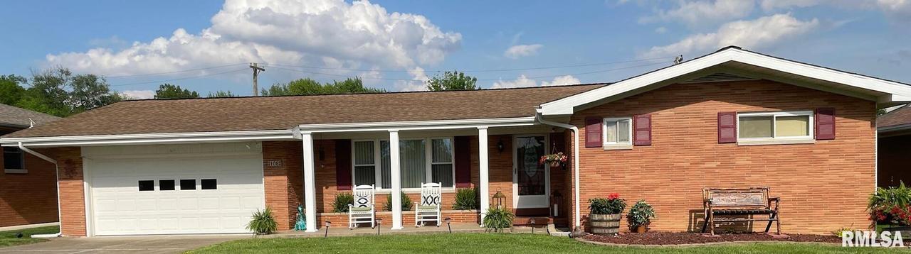 108 College Dr., Carmi, IL 62821