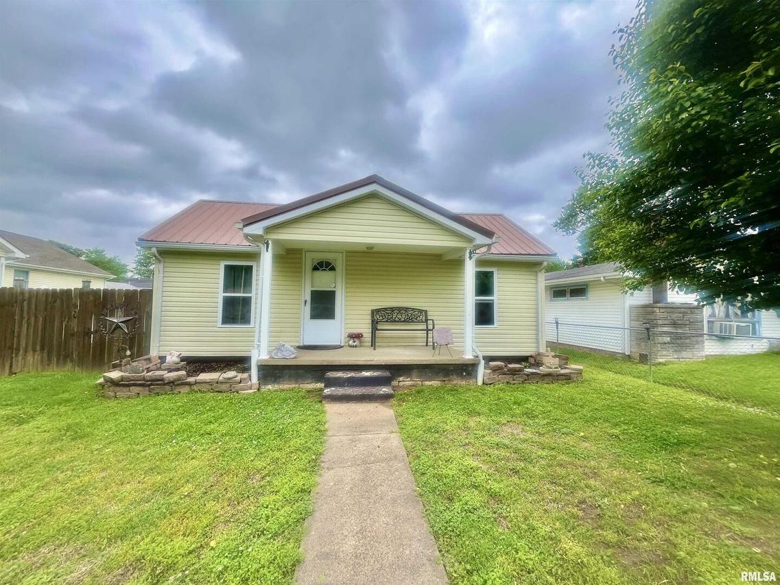 1812 Baynes St., Metropolis, IL 62960