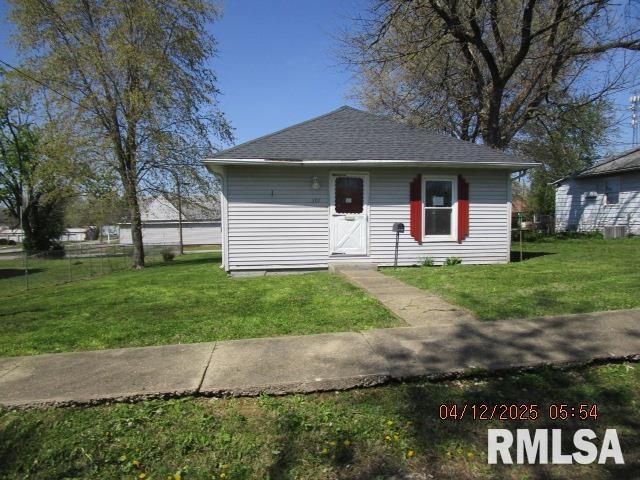 307 W 7th St., West Frankfort, IL 62896