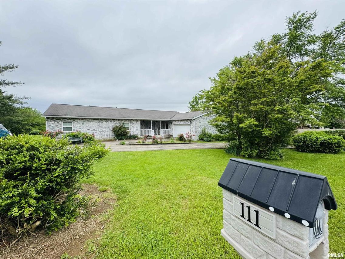 111 Stork St., Anna, IL